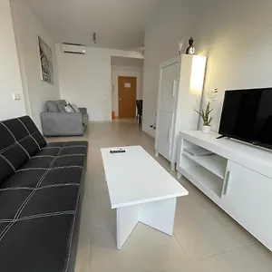 royal-suites-estepona.1costadelsol.com/